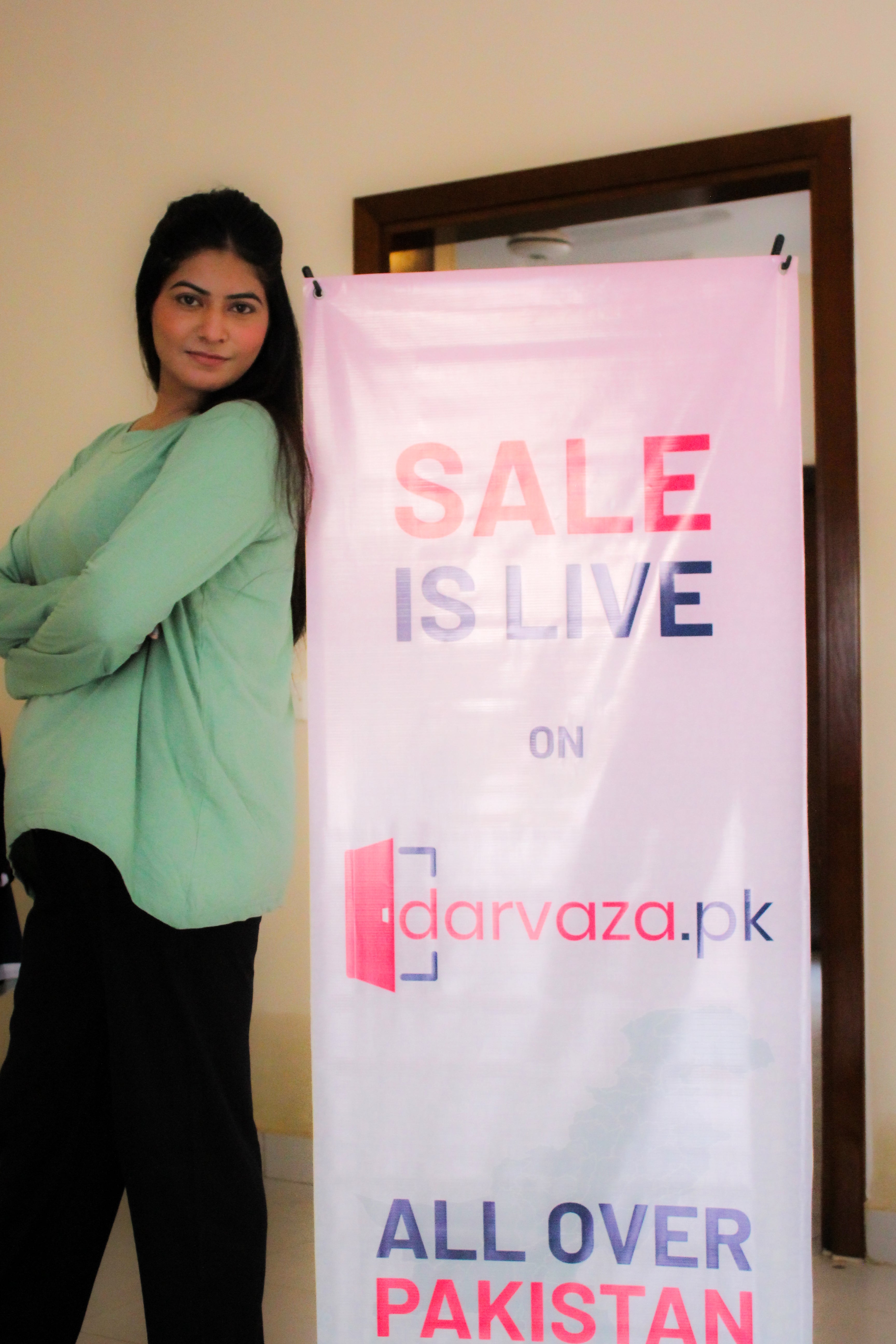 Helnay T-Shirt with Black Pajama