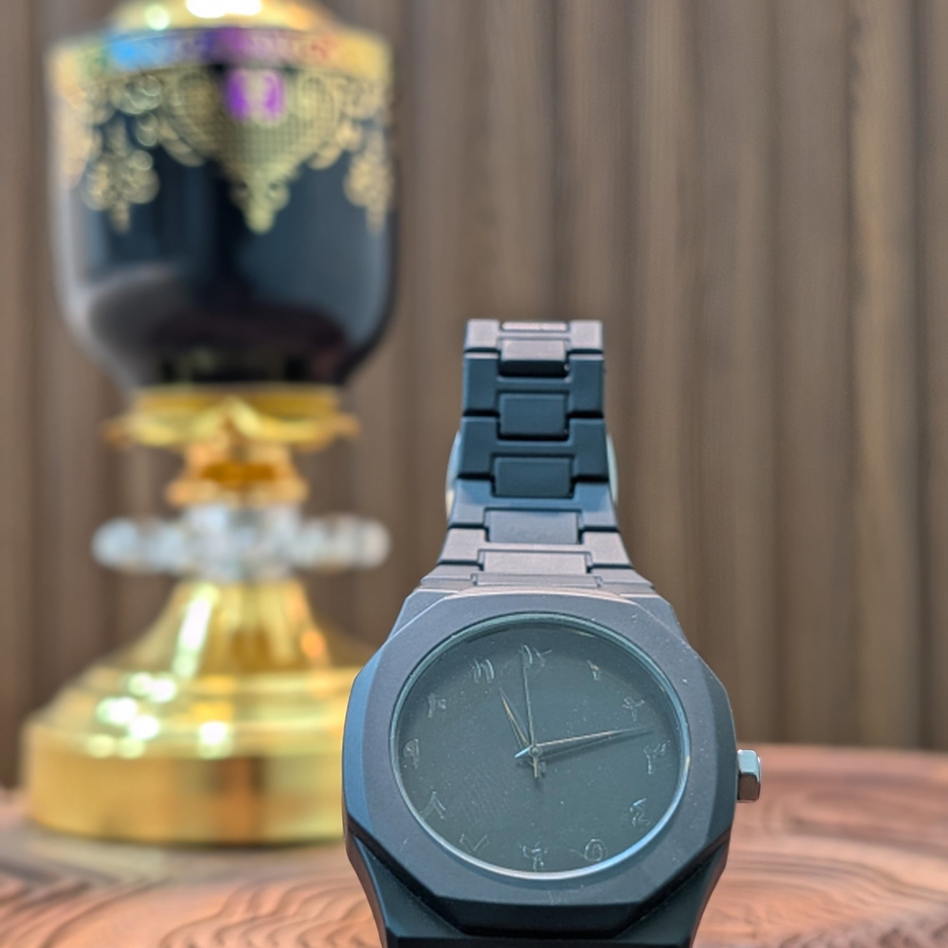 Black Royal Arabic Aura Watch