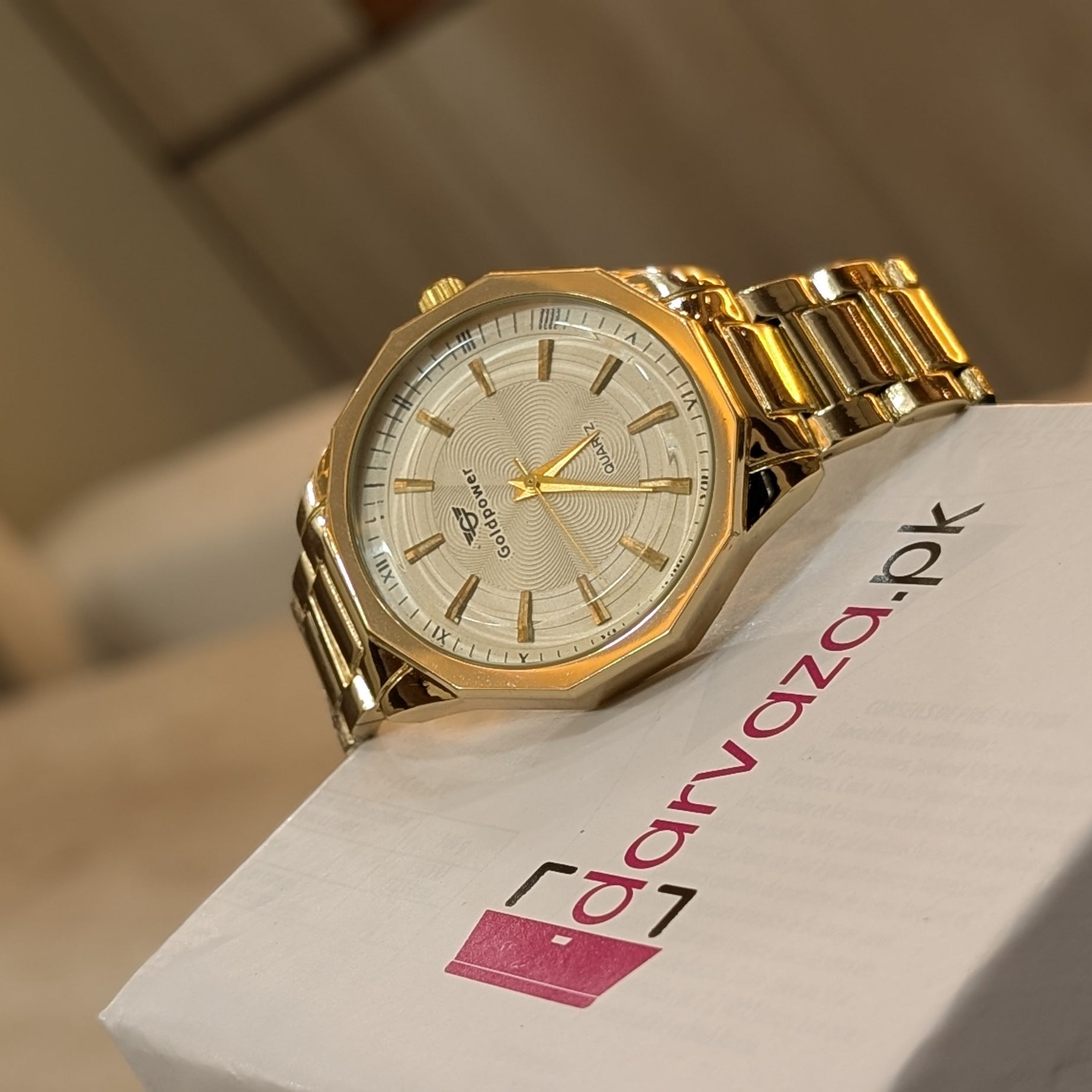 Luxe Chrono Gold Watch Timeless Luxury