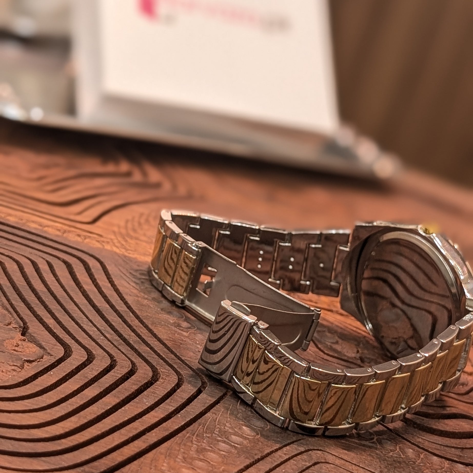 GoldPower Silver Valor Watch – Men’s Edition