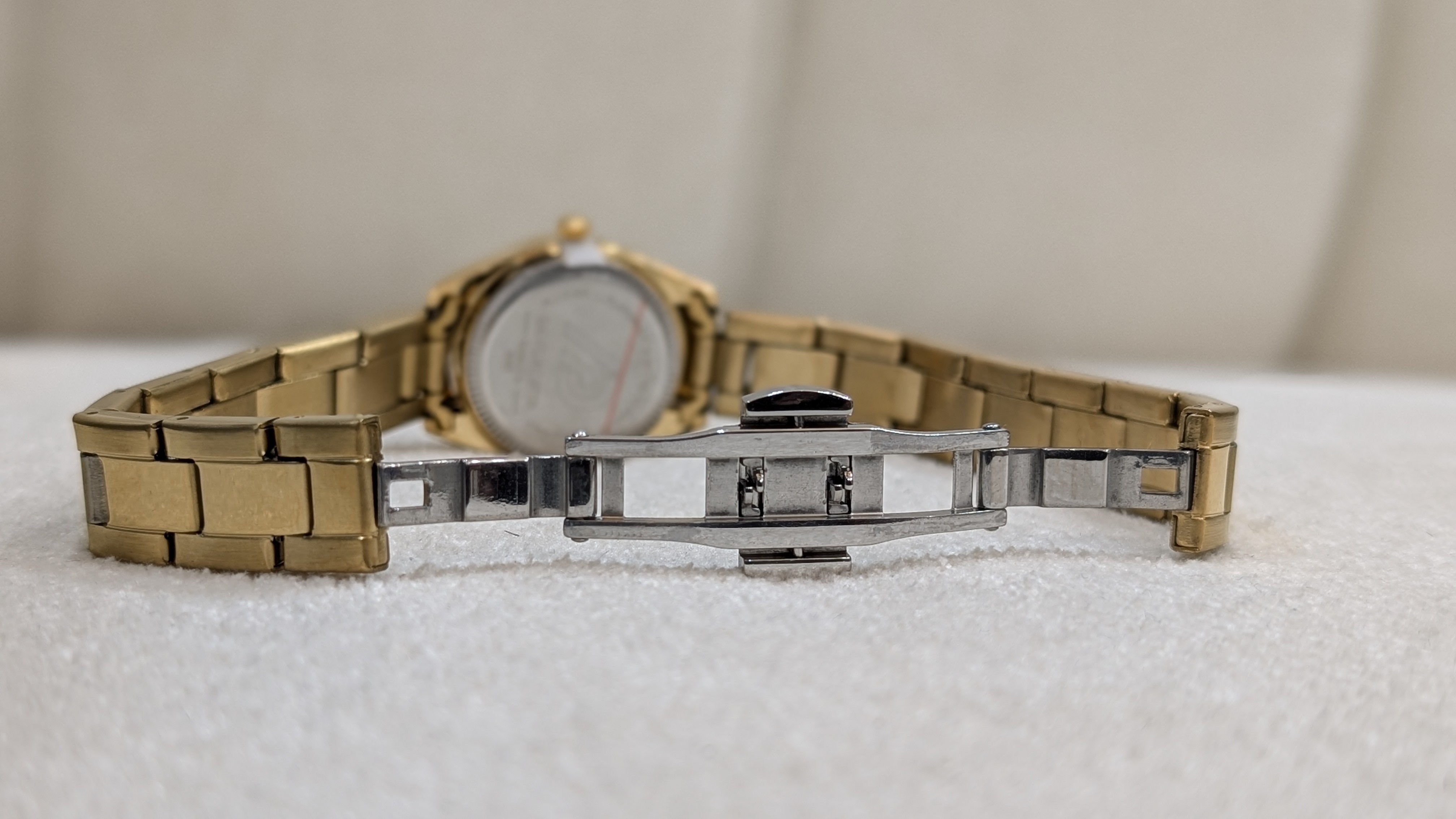 Danel Noble Golden Women Watch