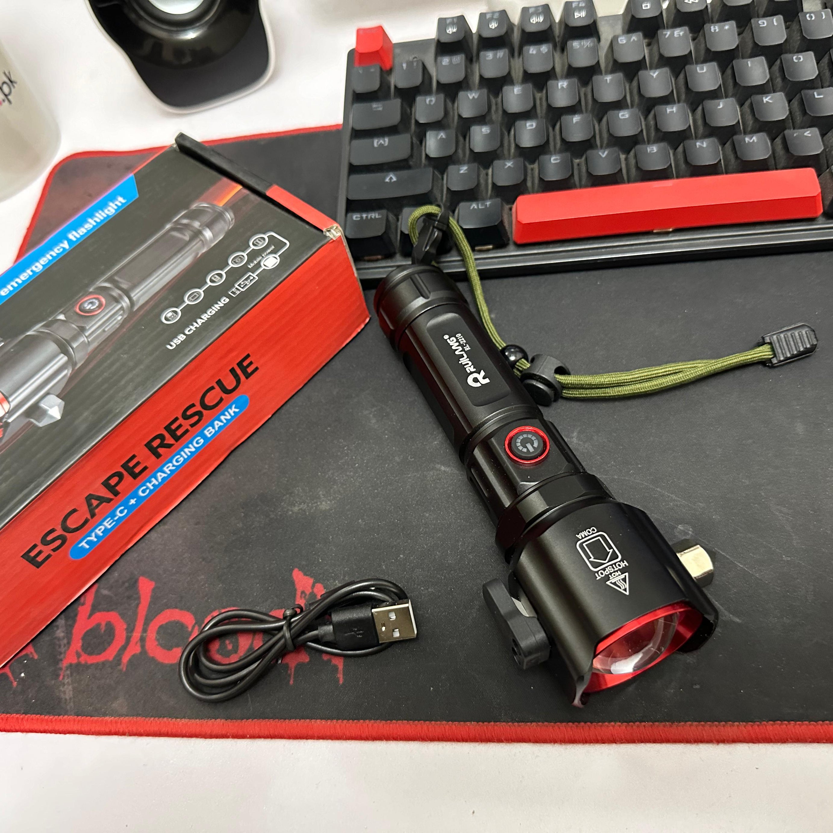 Super Bright Metal FlashLight Torch with adjustable focus Hammer and Mobile Power Bank