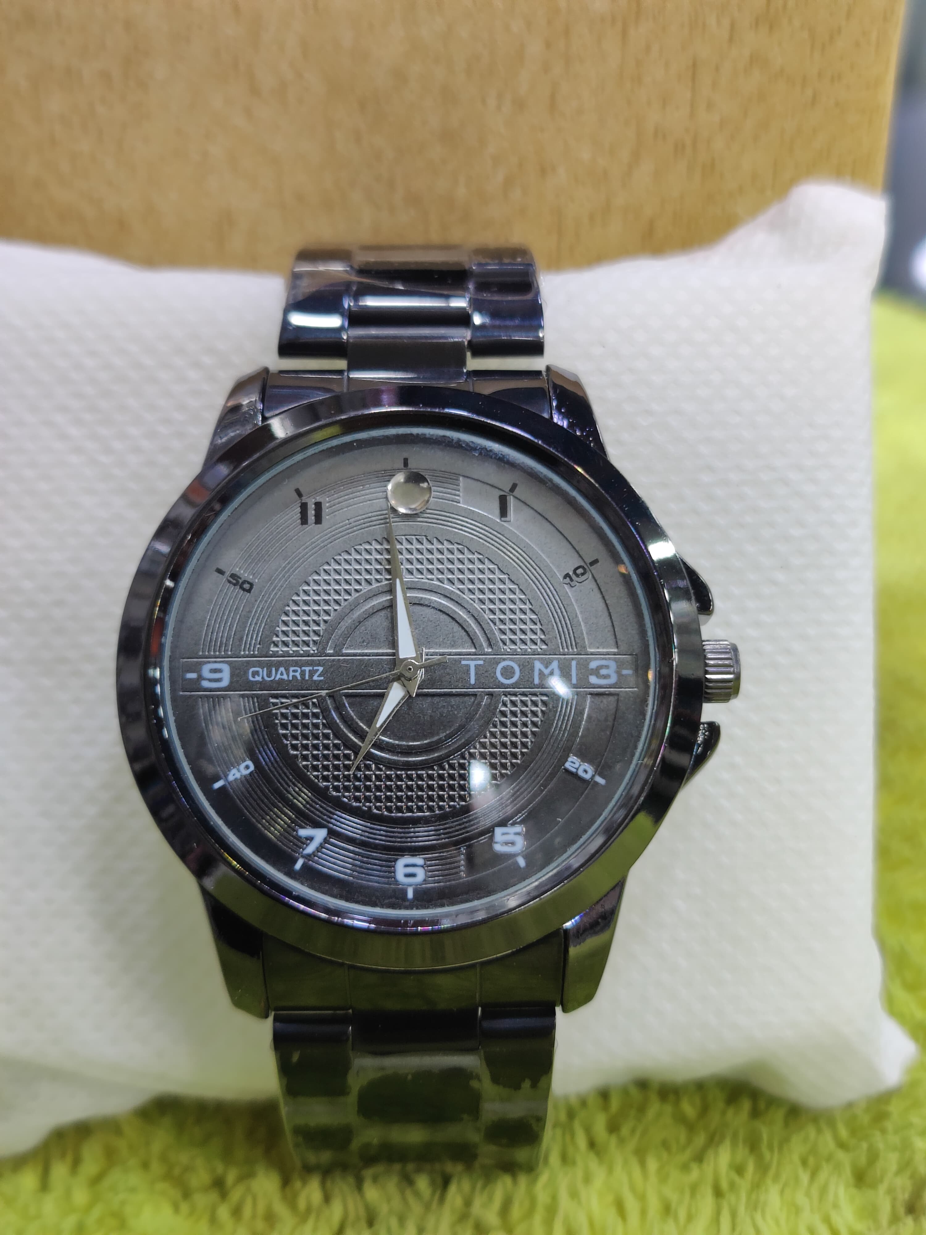 Tomi Quartz Stainless Steal New Look Clock Dial Analog Wristwatch For Men