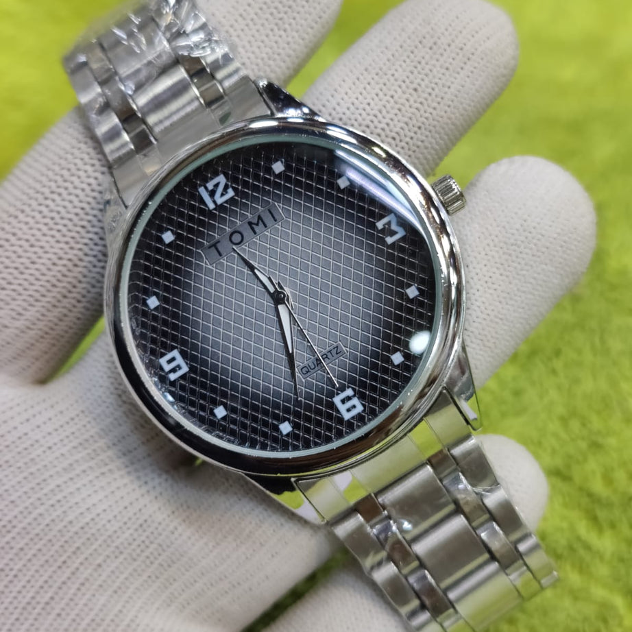 Tomi Quartz Clock Dial Analog Chain Wristwatch For Men