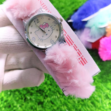 Beautiful Hello Kitty Cartoon Cat Round Shaped Clock Dial Analog Wristwatch For Kids and Women