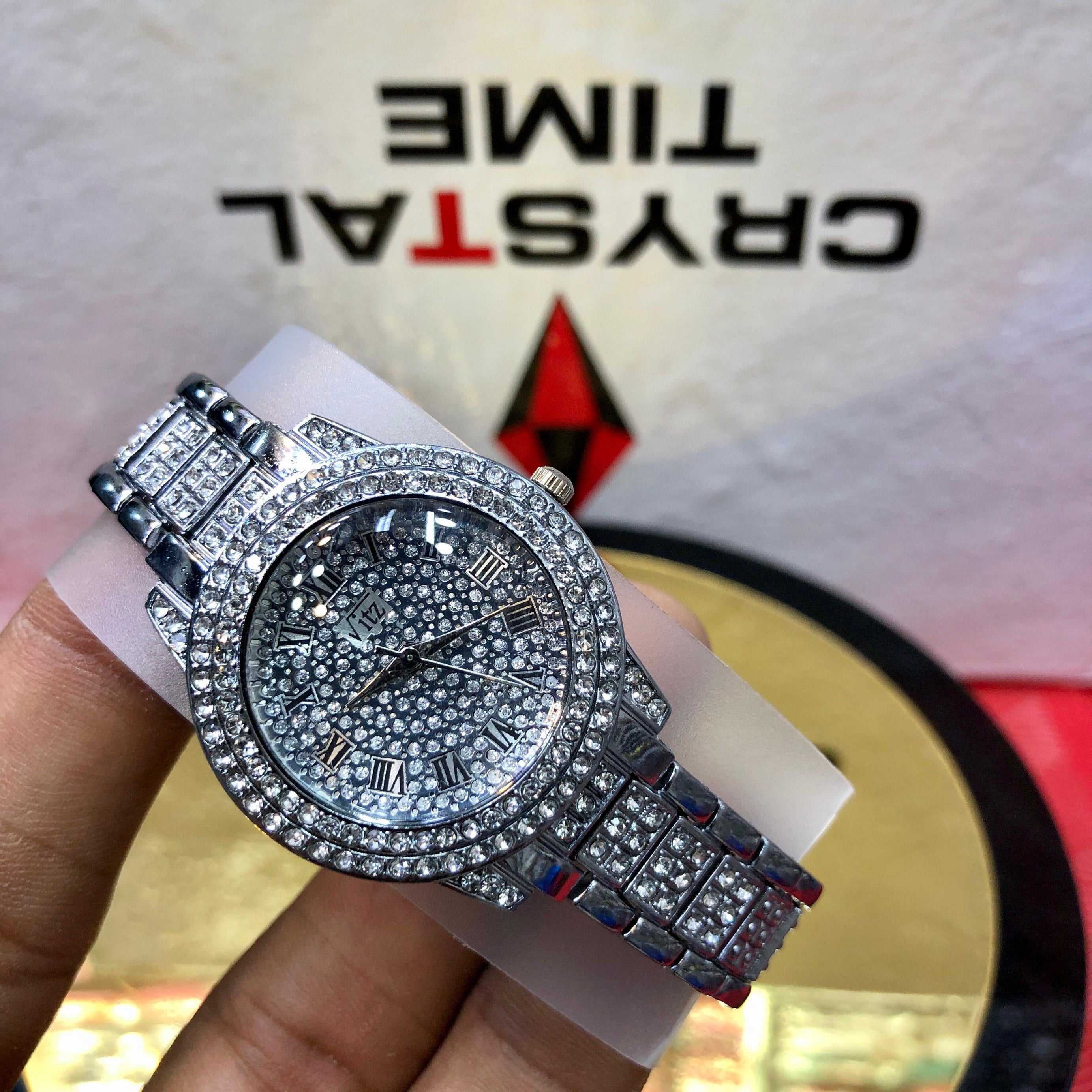 Unisex Diamond Quartz Watch (Golden & Silver)