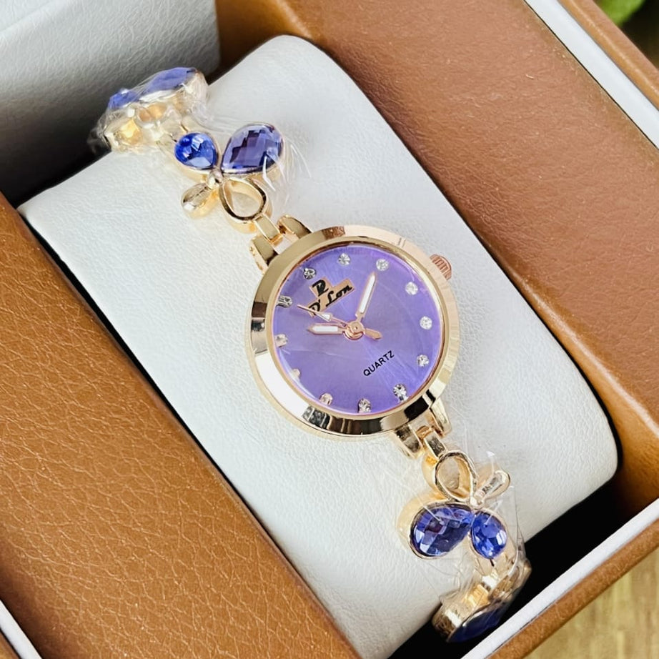 Women’s Flower Bracelet Quartz Watch (Random Color Combo)