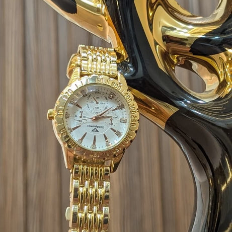 Gold Aurum Nova Watch – Luxury Edition