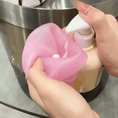 Anti Slip Silicone Moisturizing Socks for Repairing Dry Feet, Cracked Heels and Softening Rough Skin