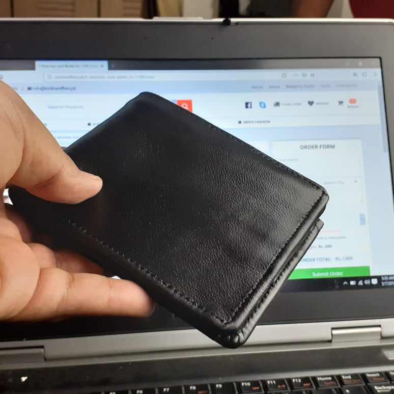 Buy 1 Get 1 Free Offer Avail 1 Imported Wrist Watch & 1 Original Leather Wallet in Rs 999