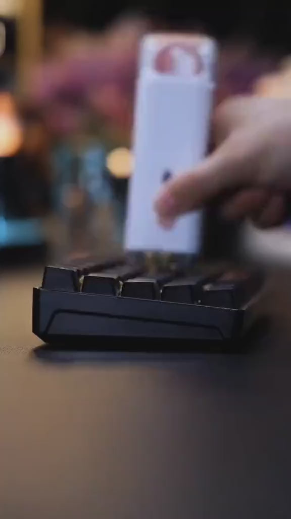 7 in 1 Multi Function Keyboard and Mobile Earphone Dirt Fingerprint Removal Cleaning Kit with Box