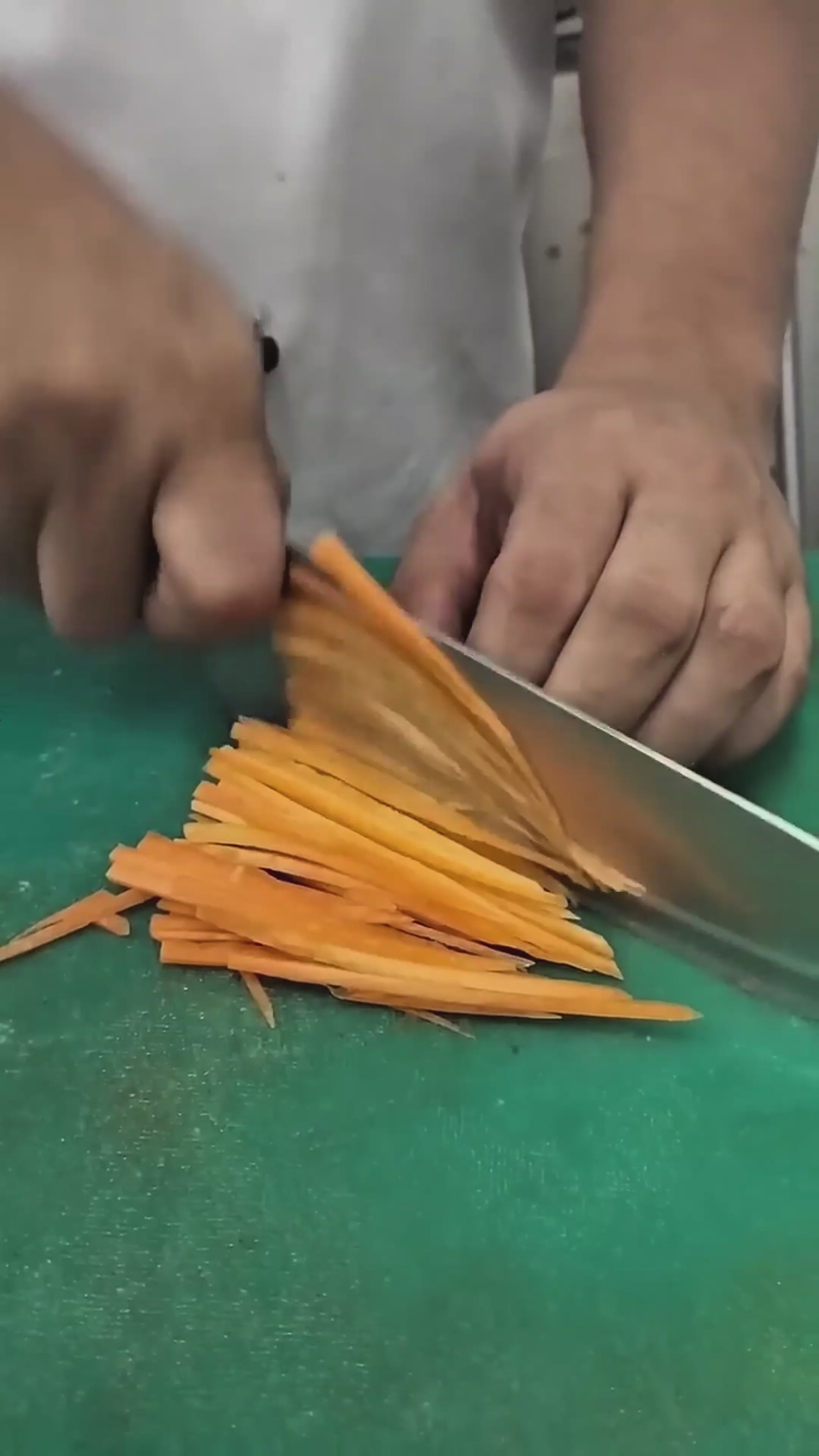 Multifunctional Manual Vegetable Spiral Slicer Cutter with Premium Hand Rotary Grater Drum Rs 1999