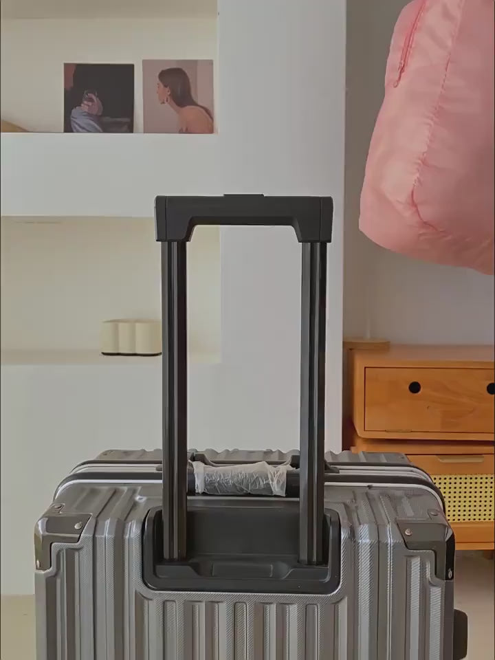 Foldable Luggage Travel Storage Bag For Home and Outdoor Use