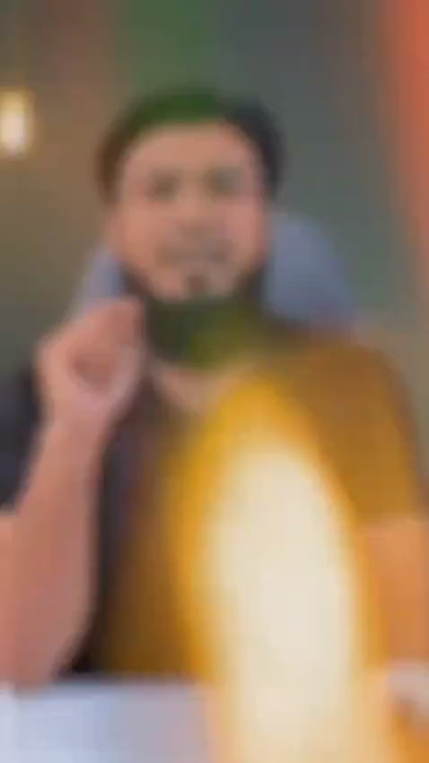 4 in 1 R1S Stainless Steel Selfie Stick Tripod with Wireless Remote for Live Streaming & Video Recording