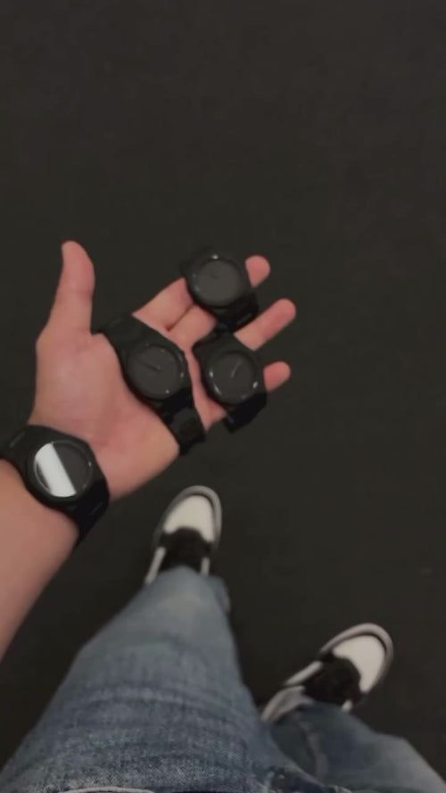 Arabic Aura Watch – Elegant Black Wristwatch with Arabic Numerals